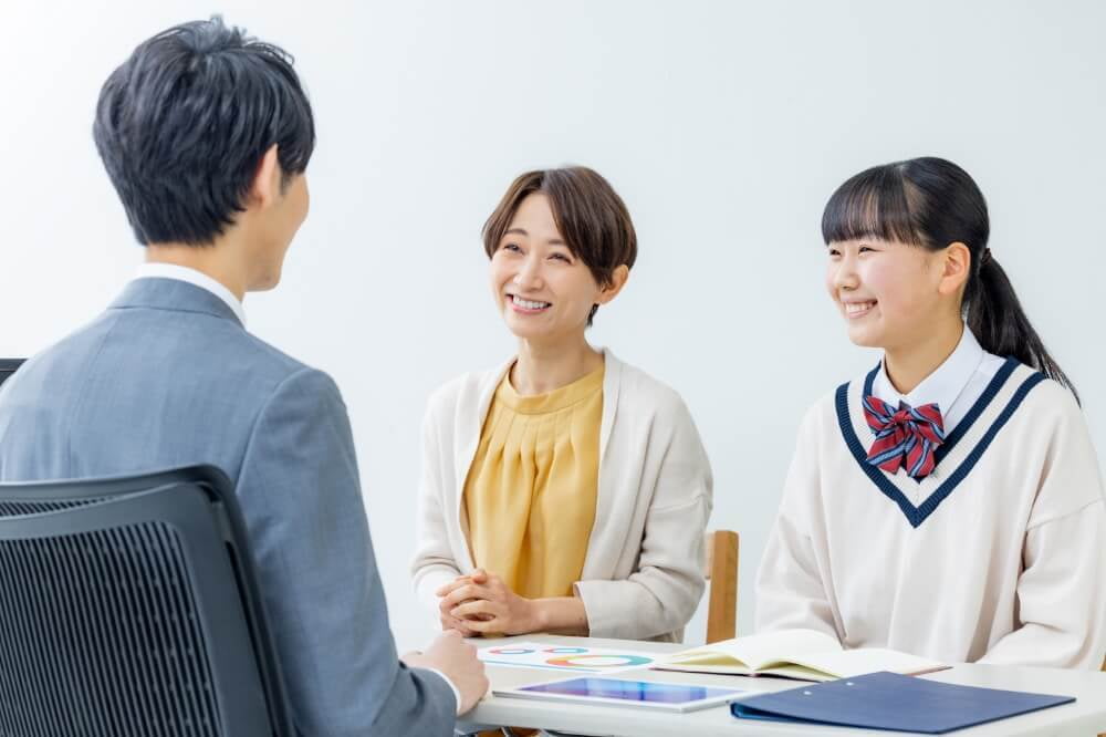 家庭との密接なコミュニケーション